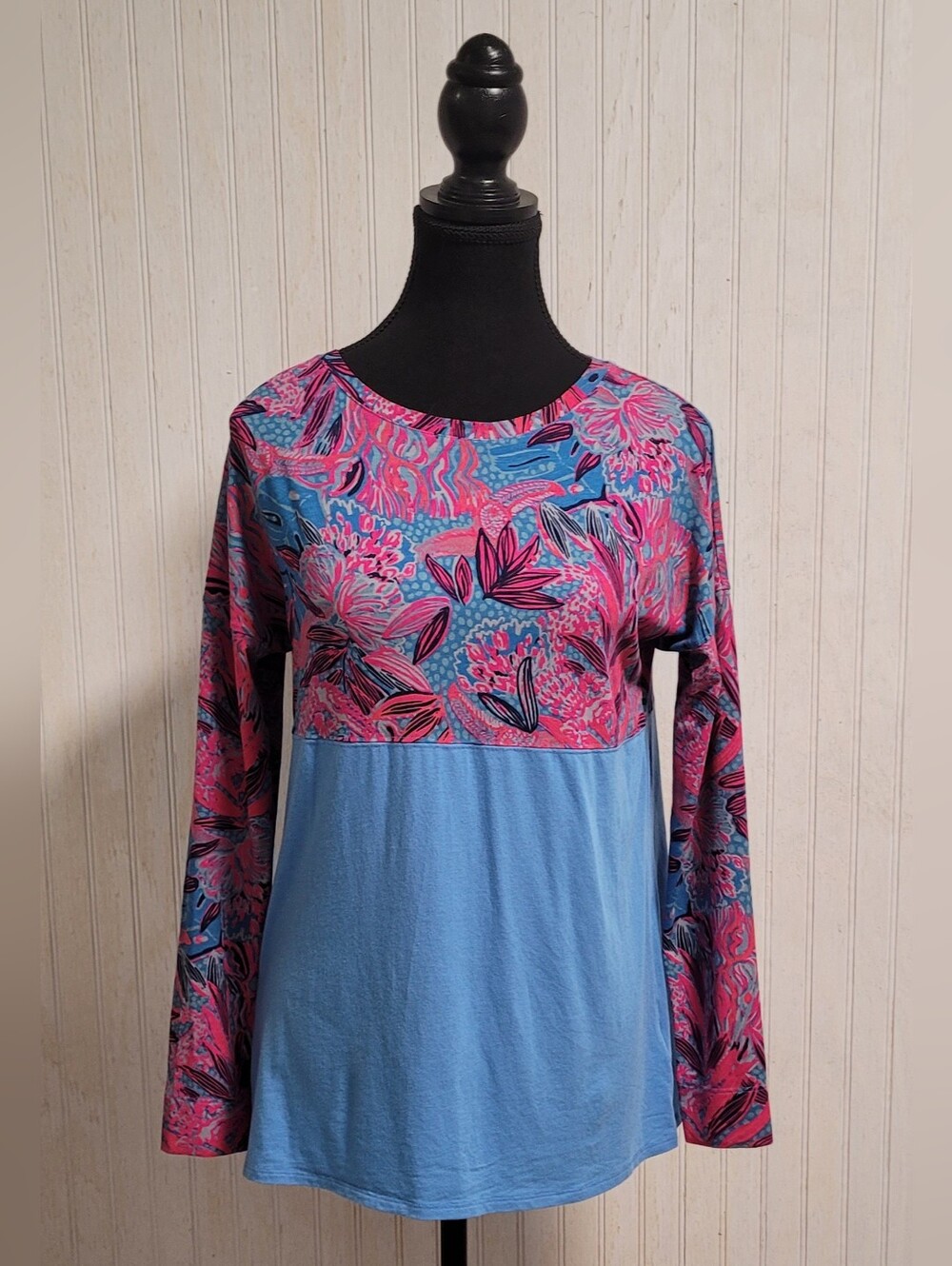 Lilly Pulitzer Finn Ruby Red Wild Times Top XS EUC
